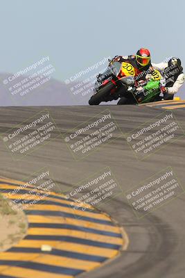 media/Oct-08-2023-CVMA (Sun) [[dbfe88ae3c]]/Race 3 Amateur Supersport Middleweight/